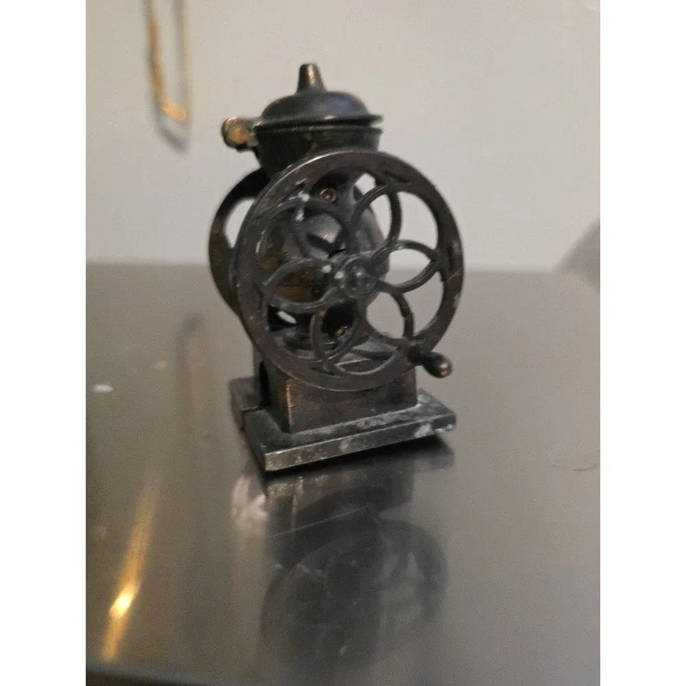 N/A vintage die